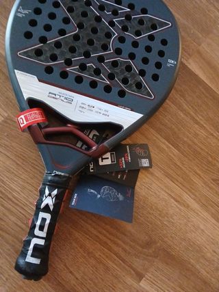 Nox AT10 2025 - Pala Pádel 12k