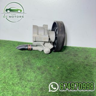 8200100082 Bomba dirección Renault Laguna II 1