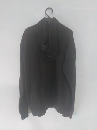 Sudadera negra