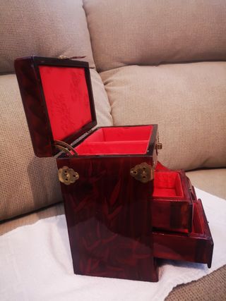 Joyero chino musical, madera. Nuevo, vintage 