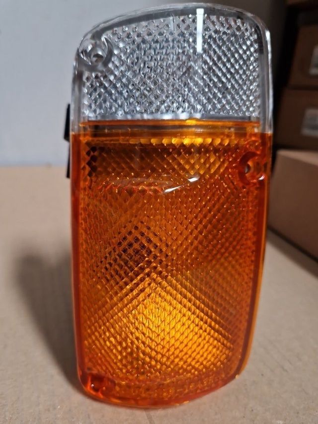 Piloto Coche Nissan Patrol GR Delantero Derecho