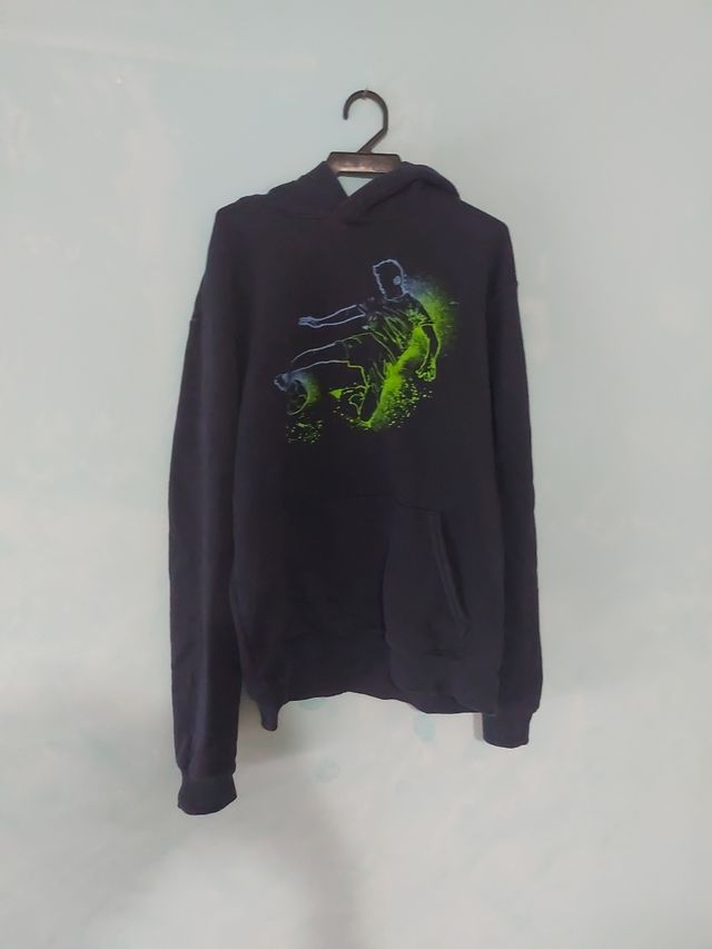 Sudadera con capucha de fútbol azul y verde