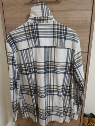 2 Camisas franela y 1 sobre camisa