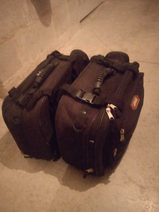 Maletas viaje moto GIVI