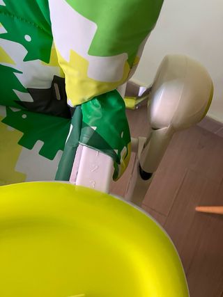 Trona Cosatto dinosaurios