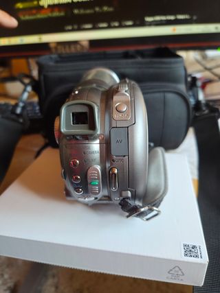 Camara Canon DC40