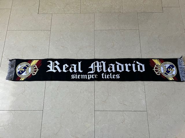 Bufanda Real Madrid “fieles”.