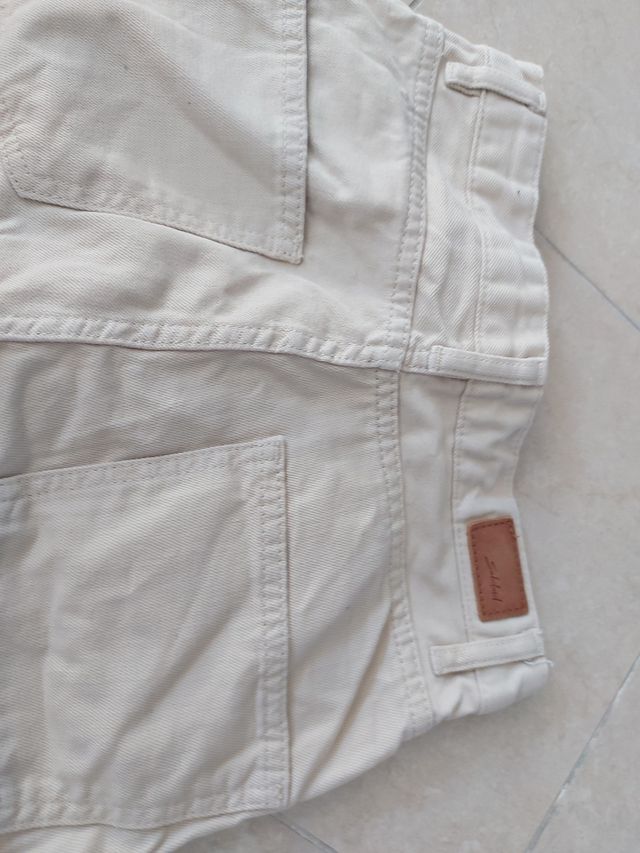 Pantalones anchos beige