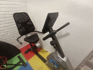 Bicicleta estática BH Fitness