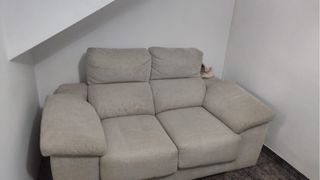 Sofa 2 plazas con asientos extraíbles! POCO USO!! 
