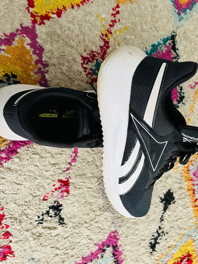 Zapatilla Reebok talla 40