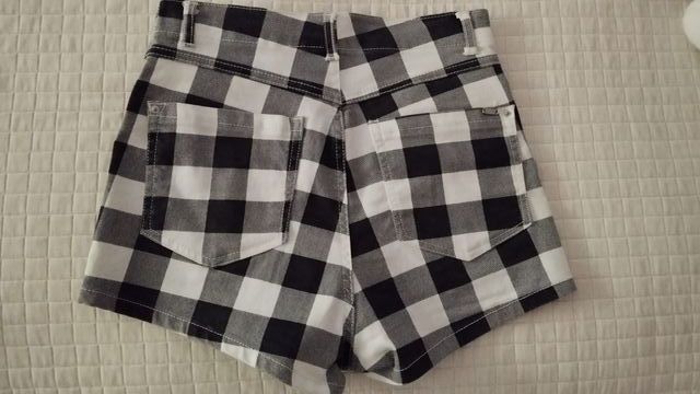 Pantalón short Pull and Bear