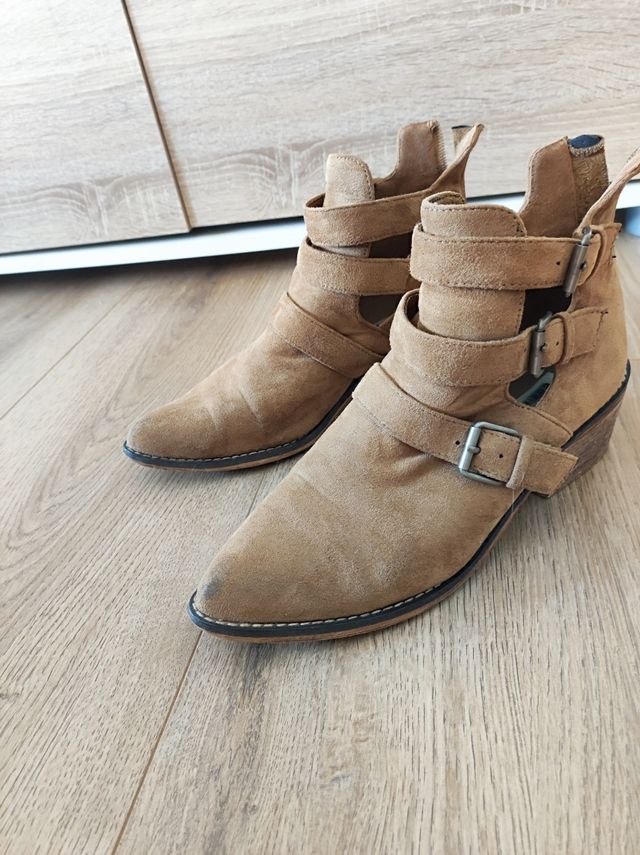 Botines ante marrón - tacón bajo