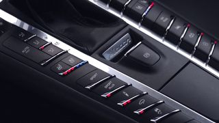 Porsche Macan TURBO   SPORT CHRONO