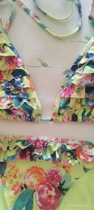 Bikini Flores - Bañador Verde fluor