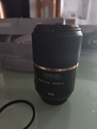 Tamron SP 90mm f/2.8 Di VC USD Macro