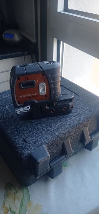 Nivel láser RoboToolz Vector 5 - 5 puntos