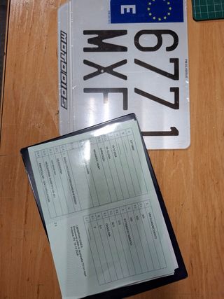 Husqvarna Svartpilen 401 - Nueva