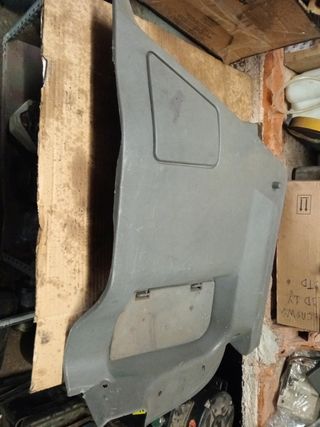 Plásticos traseiros Esq e dir Corsa B 5 portas