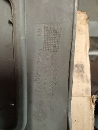 Plásticos traseiros Esq e dir Corsa B 5 portas