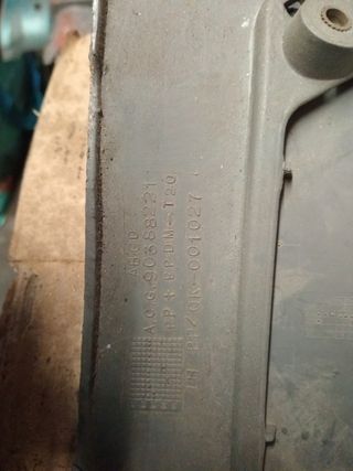 Plásticos traseiros Esq e dir Corsa B 5 portas