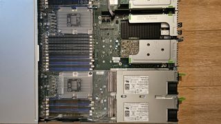 Server Fujitsu Primergy RX2530 M5 2x Xeon 256 gb