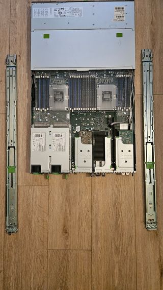 Server Fujitsu Primergy RX2530 M5 2x Xeon 256 gb