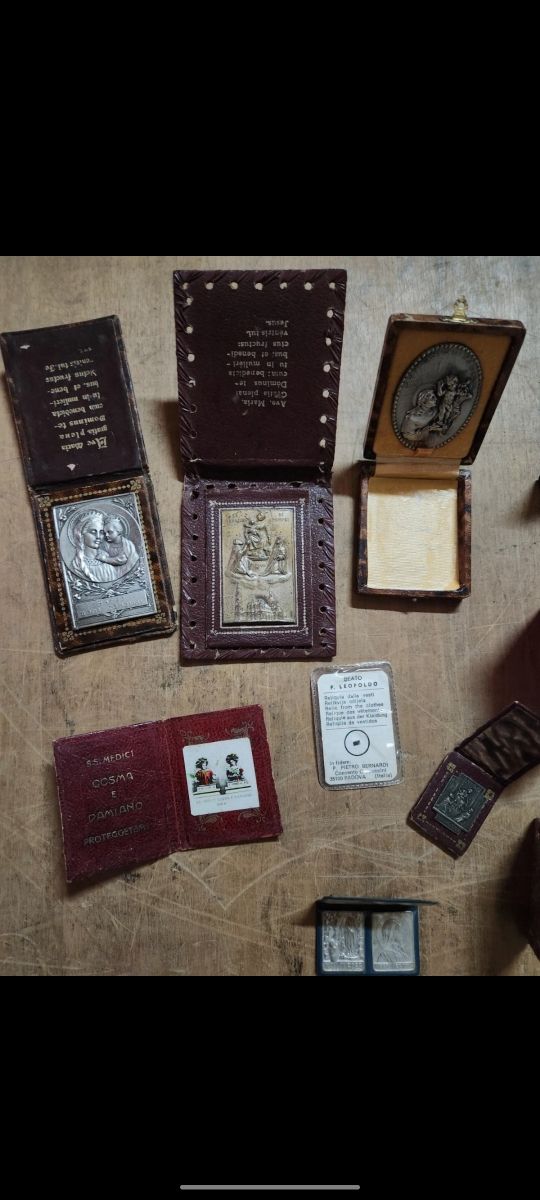 Lotto reliquie e oggetti sacri