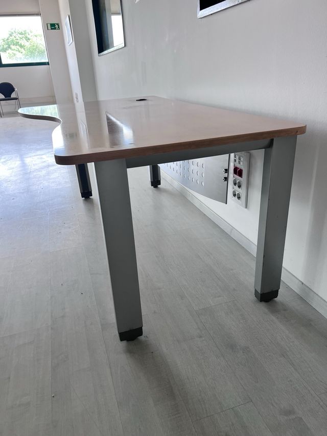 Escritorio como nuevo opcional con cajonera