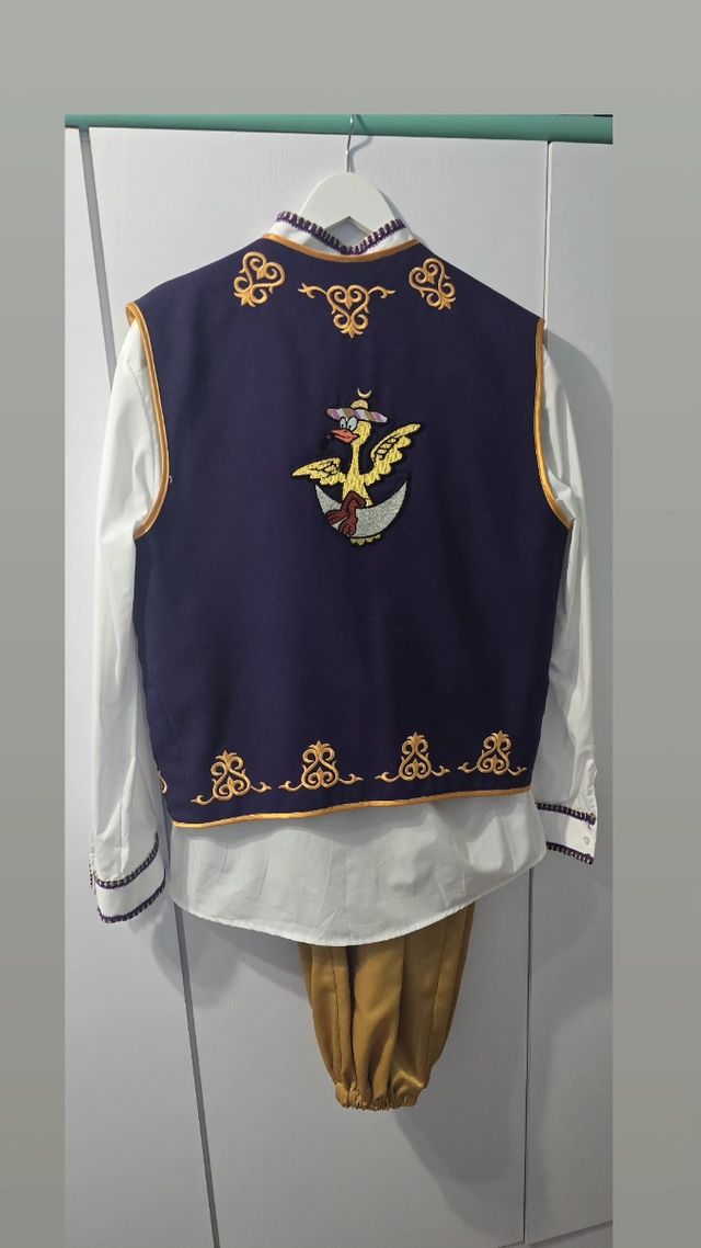 Traje media gala Almohabeno