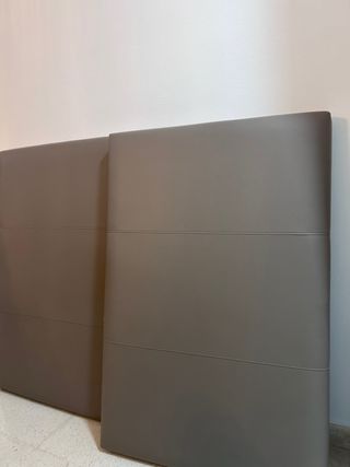 Cabeceros cama piel  marrón. 20€ todo junto.
