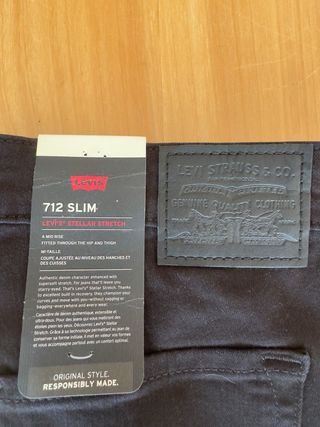 Pantalones Levis NUEVOS 712 Slim