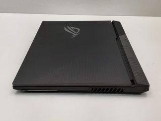pc portatil rog strix mt7921