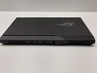 pc portatil rog strix mt7921