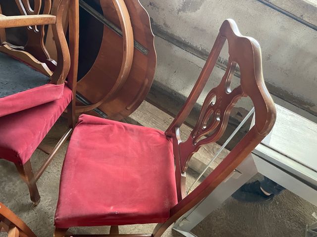 Mesa madera con 4 sillas