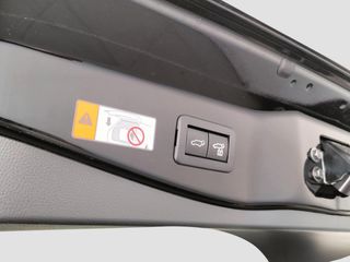 TOYOTA C-HR 2.0 HEV PREMIERE EDITION CVT 196 5PT