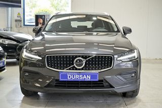 Volvo V60   2.0 B4 D AWD Cross Country Core Auto 