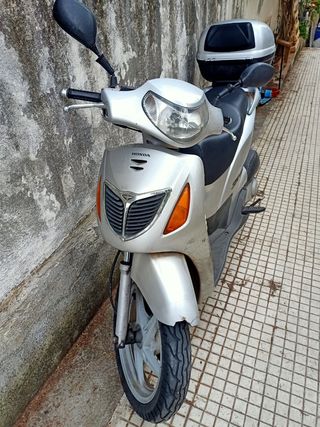 Honda SH 150 Scooter