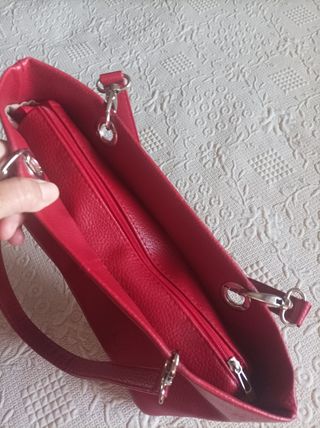 Bolso rojo de hombro