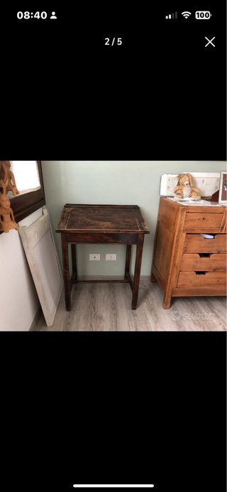 Scrittoio antico in legno
ritiro a mano 