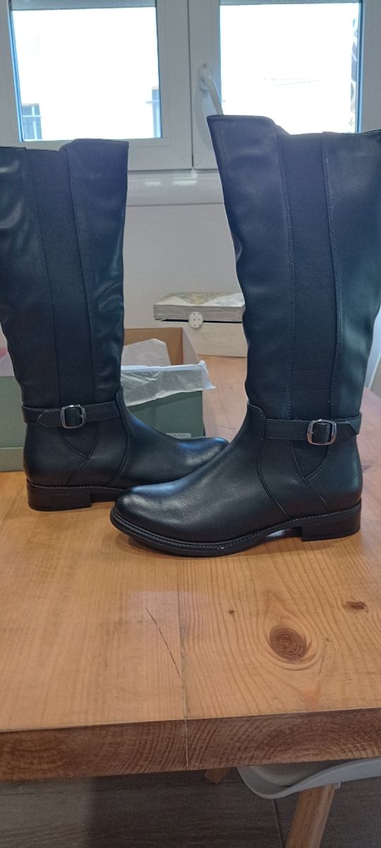 Botas altas negras piel - nuevas