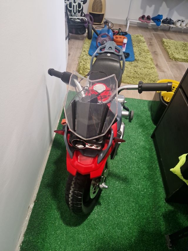 Moto eléctrica infantil 6v (no envio)