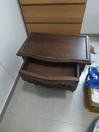 Mesita noche madera maciza antigua