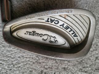 Hierro golf Cougar Alley Cat #-n 9
 usado