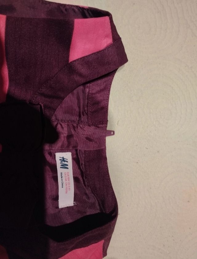 Vestido fucsia de rayas