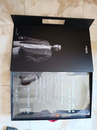 Pala de pádel NOX de Agustín Tapia