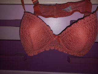 Sujetador con aro rosa coral :