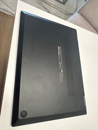 LG GRAM 14” i7, 16 GB RAM y 512Gs SSD