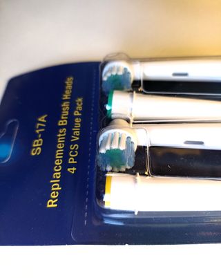 Testine compatibili per spazzolini Oral b (4 pezz)