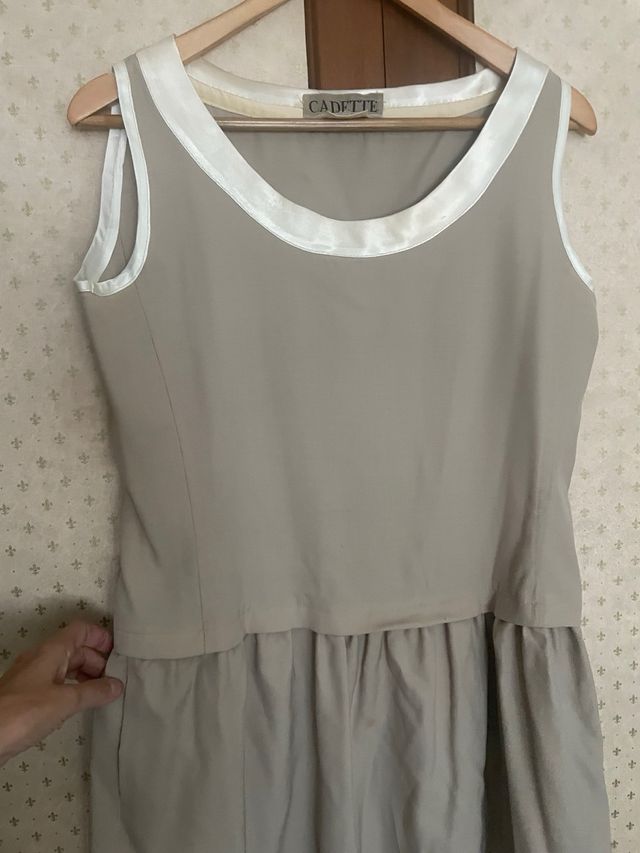 Abito Cadette beige tg. 7 veste una taglia 42/44